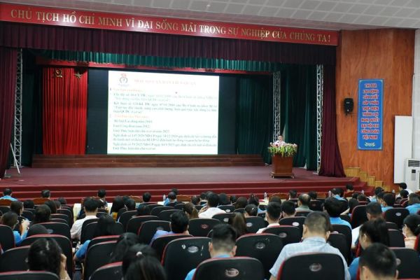 Bắc Giang: Bồi dưỡng kiến thức, kỹ năng cho cán bộ công đoàn