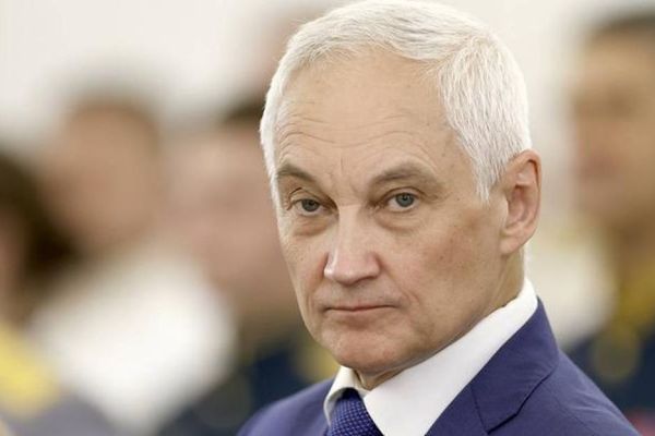 Bộ trưởng quốc phòng Nga - Mỹ điện đàm về Ukraine