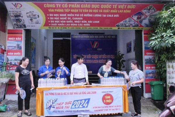Huyện đoàn Lang Chánh: Nhiều hoạt động 'Tiếp sức mùa thi'