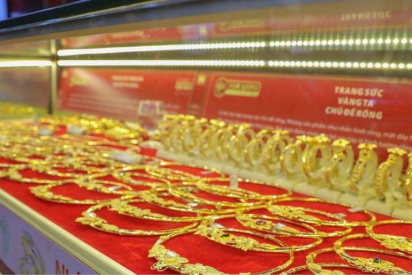 Kinh doanh vàng: Hàng hóa đặc biệt, thương mại có điều kiện