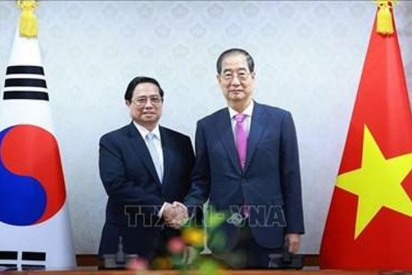 Thủ tướng Phạm Minh Chính hội đàm với Thủ tướng Hàn Quốc Han Duck Soo
