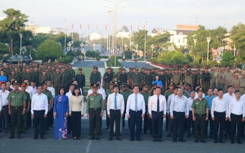 Clip, hình ảnh Lễ ra mắt lực lượng bảo vệ an ninh, trật tự cơ sở tại Đông Nam Bộ
