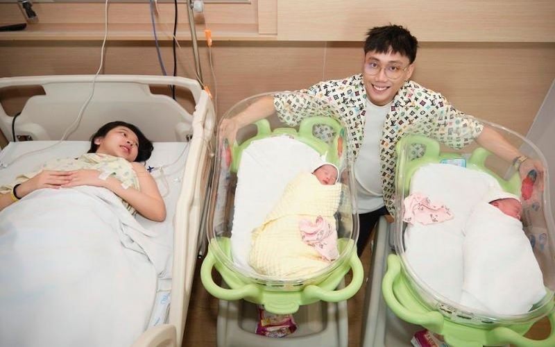 Ginô Tống – Kim Chi hạnh phúc đón hai con đầu lòng chào đời