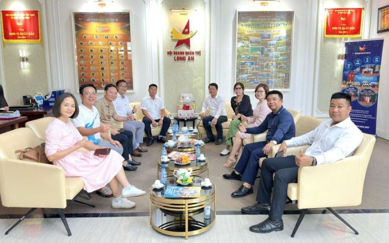 Hội Doanh nhân trẻ Việt Nam là cầu nối doanh nghiệp, thắp lên niềm tin trong lòng người dân