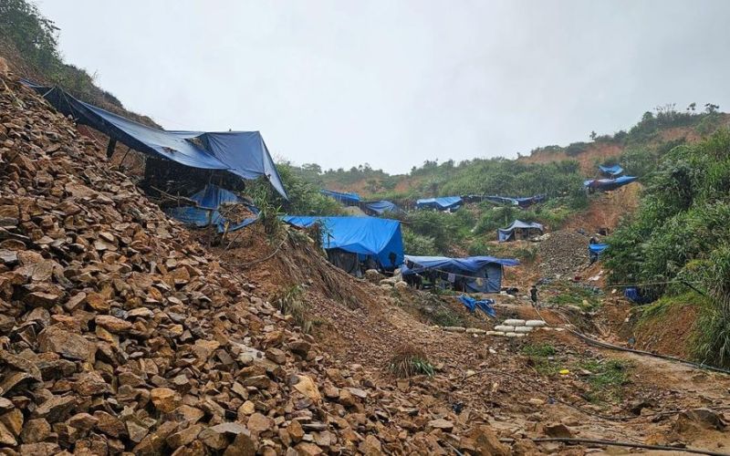 Tái diễn tình trạng khai thác vàng trái phép tại vùng cao Phước Sơn